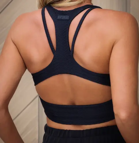 day1-fitness-herringbone-empower-bra-black-kalee-back